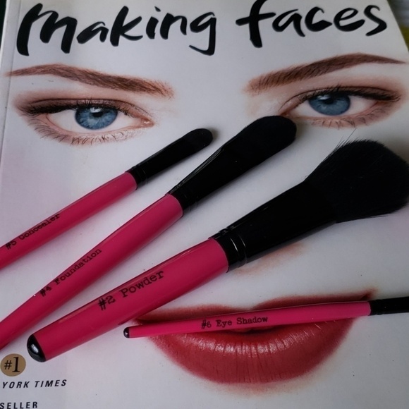 Make UP BRUSHES set of 4. New. - Picture 1 of 5